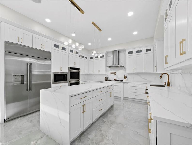 Furnished interior view inside a new home in , Longboat Key (Image 8).