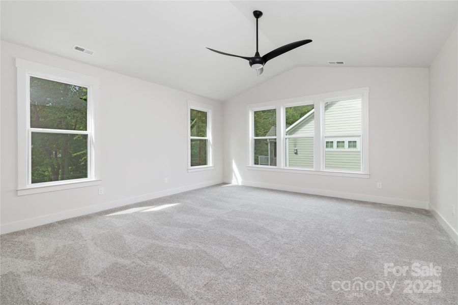 Spacious, unfurnished interior of a new home in , Hickory (Image 26).