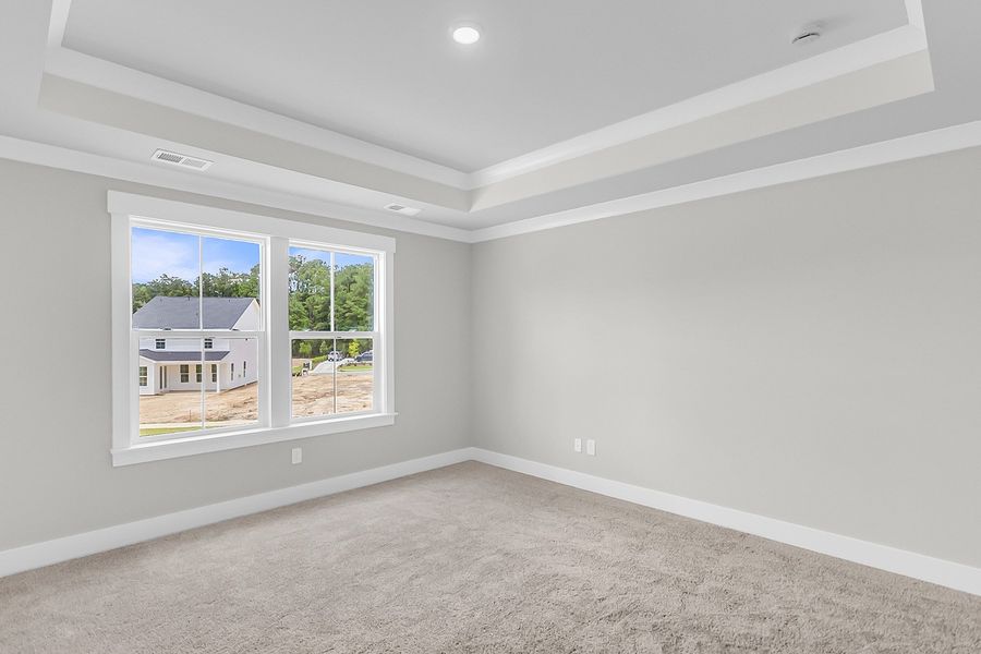 Spacious, unfurnished interior of a new home in Pineland Preserve, Summerville (Image 41).