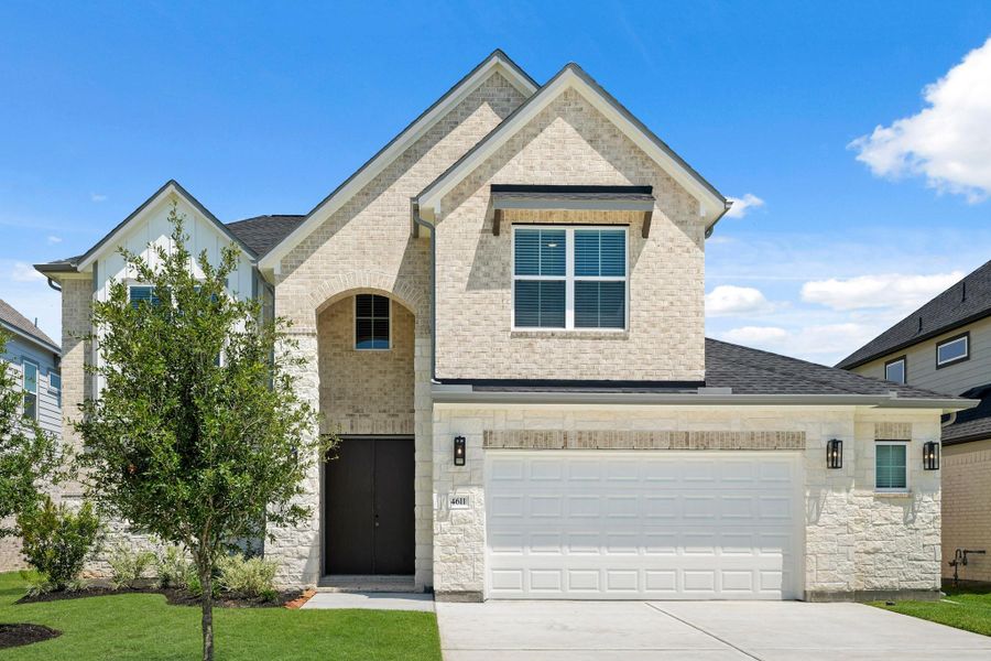Front exterior of a new home in Briarwood Crossing, Rosenberg, TX, highlighting curb appeal (Image 19). Front exterior of a new home in Briarwood Crossing, Rosenberg, TX, highlighting curb appeal (Image 19).