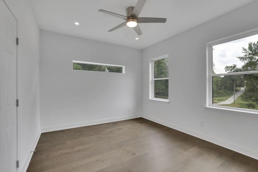 Spacious, unfurnished interior of a new home in , Buford (Image 25).