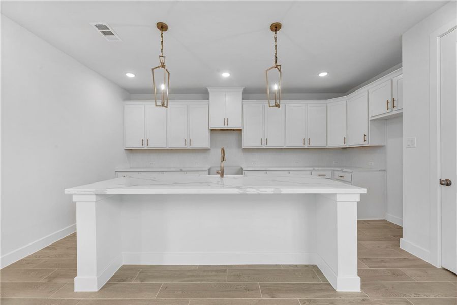 Representative image. Features, specifications, selections and colors may vary. Representative image. Features, specifications, selections and colors may vary.