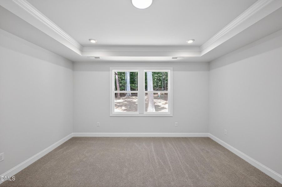 11_244_Sequoia_Dr-Living_room-7770