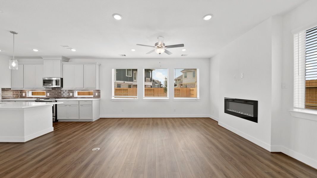 Representative unfurnished interior of a home built from the Rosewood – Courtyard Collection by Chesmar Homes in Jordan Ranch, Pattison (Image 8). Representative unfurnished interior of a home built from the Rosewood – Courtyard Collection by Chesmar Homes in Jordan Ranch, Pattison (Image 8).
