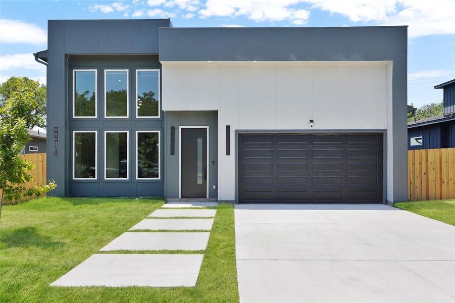 Front exterior of a new home in , Dallas, TX, highlighting curb appeal (Image 25). Front exterior of a new home in , Dallas, TX, highlighting curb appeal (Image 25).