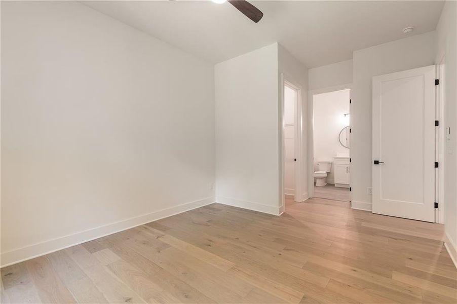 Spacious, unfurnished interior of a new home in , Gainesville (Image 31).