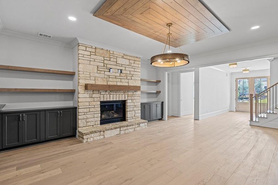 Furnished interior view inside a new home in Chateau E´lan, Braselton (Image 28). Furnished interior view inside a new home in Chateau E´lan, Braselton (Image 28).