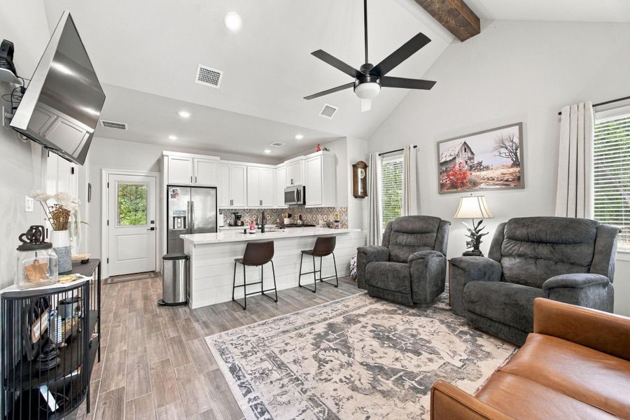 Furnished interior view inside a new home in , Tomball (Image 43).