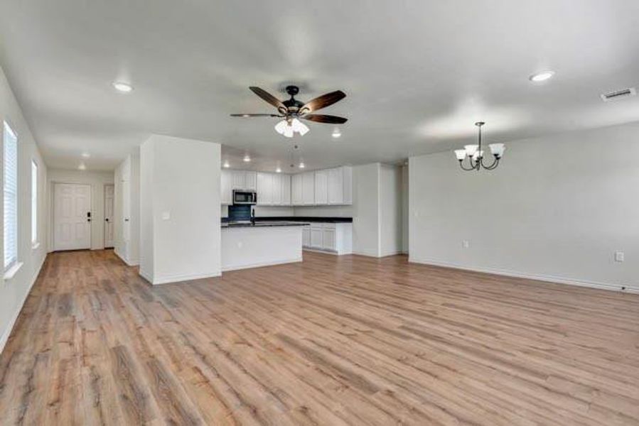 Spacious, unfurnished interior of a new home in , Fort Worth (Image 13).