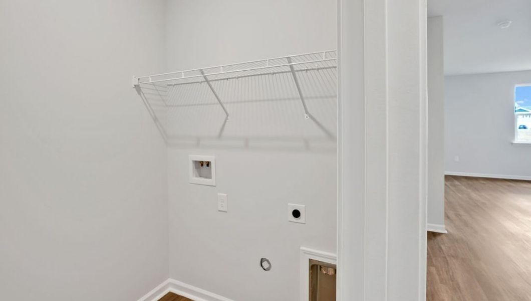 Spacious, unfurnished interior of a new home in Halls Landing, Bolivia (Image 37).