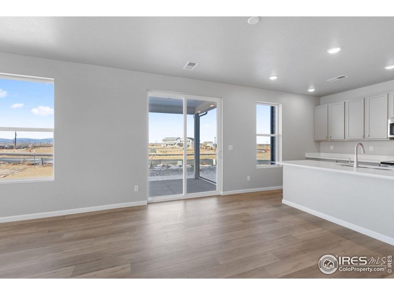 Spacious, unfurnished interior of a new home in Cordovan, Longmont (Image 12).