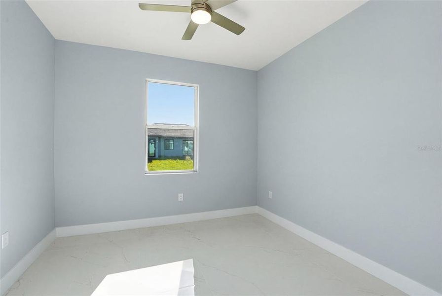Spacious, unfurnished interior of a new home in , Lehigh Acres (Image 27).