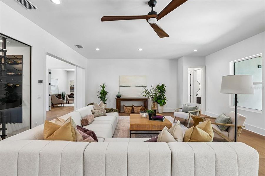 Furnished interior view inside a new home in , Tampa (Image 79).