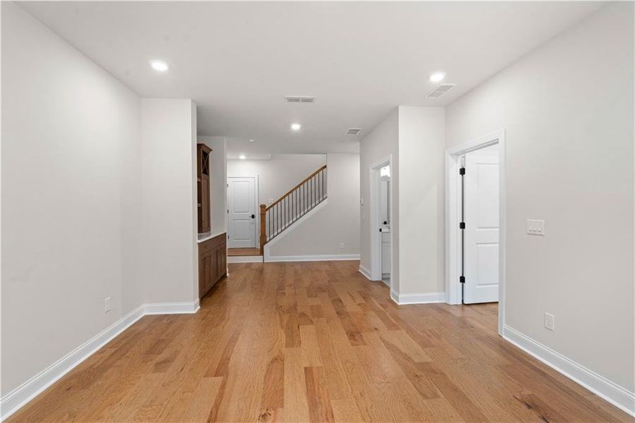 Spacious, unfurnished interior of a new home in Ward's Crossing Townhomes, Johns Creek (Image 42). Spacious, unfurnished interior of a new home in Ward's Crossing Townhomes, Johns Creek (Image 42).