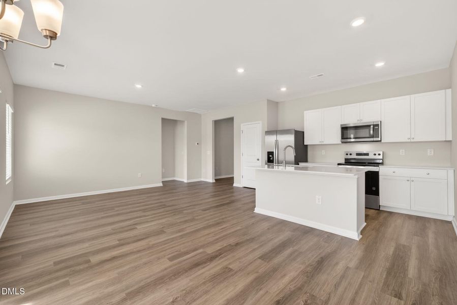 6-web-or-mls-DSC07604 6-web-or-mls-DSC07604