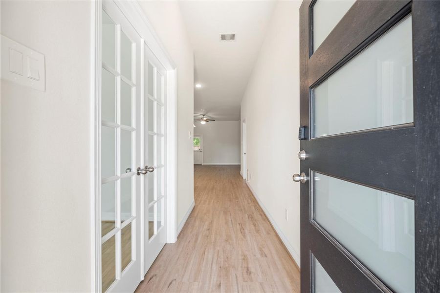 Spacious, unfurnished interior of a new home in , Fulshear (Image 17).