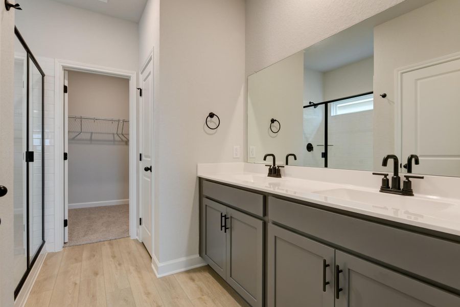 Representative furnished interior of a home built from the Jordan by Ashton Woods in Cordova Trails, Seguin (Image 16).