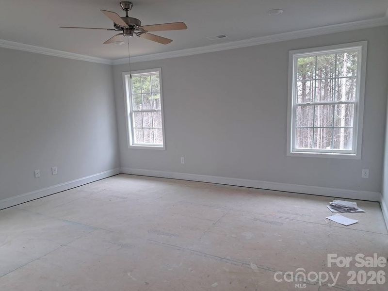 Primary becroom Primary becroom