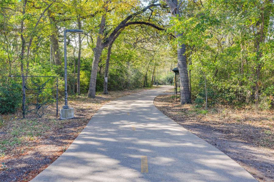 Natural landscape and outdoor views near Pleasant Hill: Watermill Collection in Bryan (Image 18).