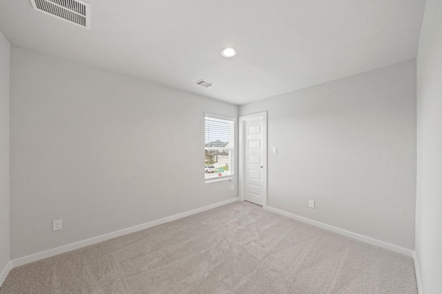 Spacious, unfurnished interior of a new home in Grand Oaks Village, Houston (Image 20). Spacious, unfurnished interior of a new home in Grand Oaks Village, Houston (Image 20).