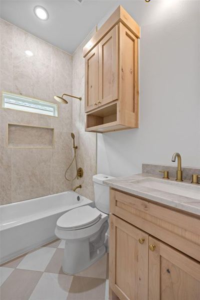 Furnished interior view inside a new home in , Fort Worth (Image 9).