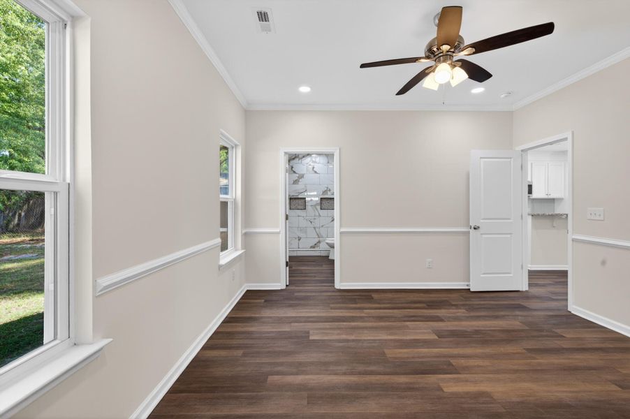 Spacious, unfurnished interior of a new home in , North Charleston (Image 13).