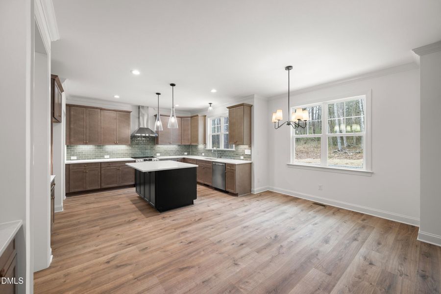 EB59D6A8-F1E8-41B5-92FD-B3D79B29B142