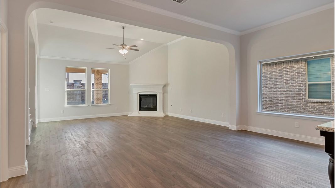 Spacious, unfurnished interior of a new home in Morningstar, Aledo (Image 39).