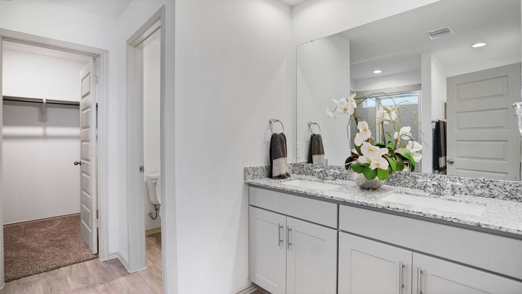 Representative furnished interior of a home built from the EASTON by D.R. Horton in Westward Pointe, Sealy (Image 18).