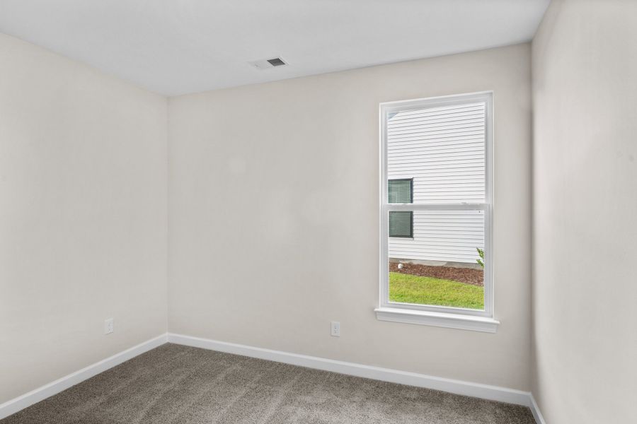 Spacious, unfurnished interior of a new home in Traditions at Carolina Forest, Myrtle Beach (Image 17).