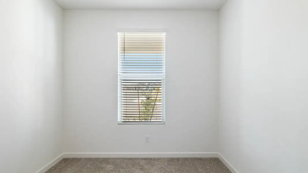 Spacious, unfurnished interior of a new home in Zanjero Pass, Waddell (Image 16).