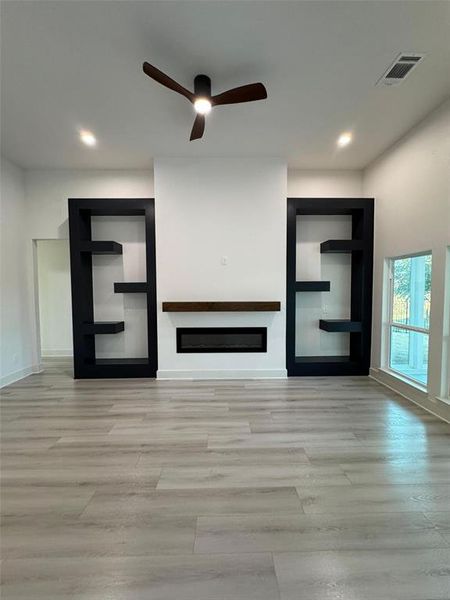 Spacious, unfurnished interior of a new home in , Sherman (Image 35). Spacious, unfurnished interior of a new home in , Sherman (Image 35).