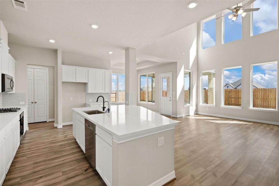 Sample product photo. Actual exterior and interior selections may vary by homesite. Photo may be virtually staged