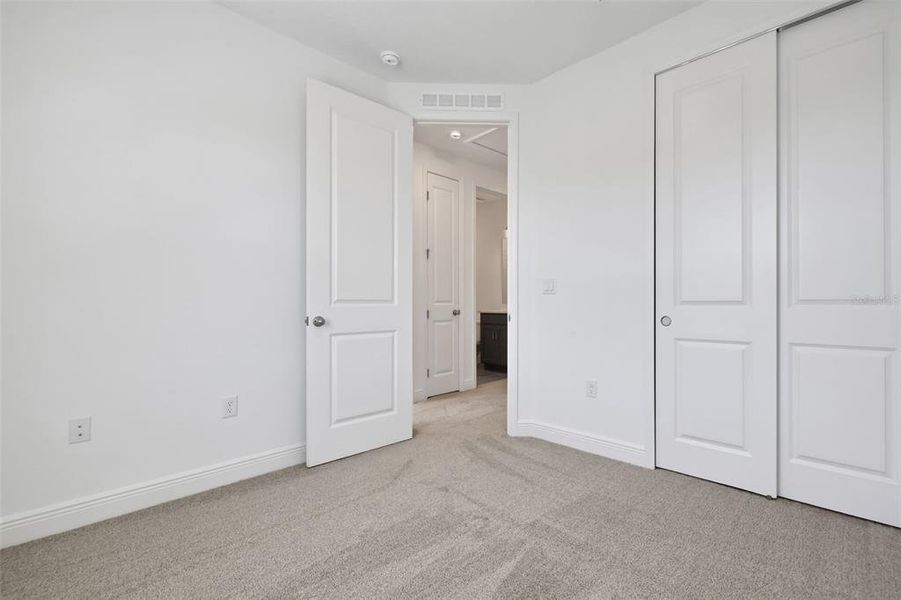 Spacious, unfurnished interior of a new home in , St. Cloud (Image 29).