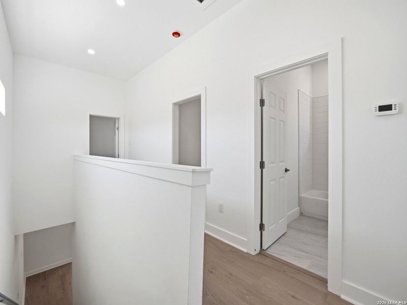 Spacious, unfurnished interior of a new home in , San Antonio (Image 20).