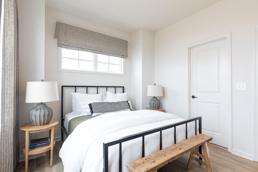 Furnished interior view inside a new home in BelleWether, Chattanooga (Image 10).