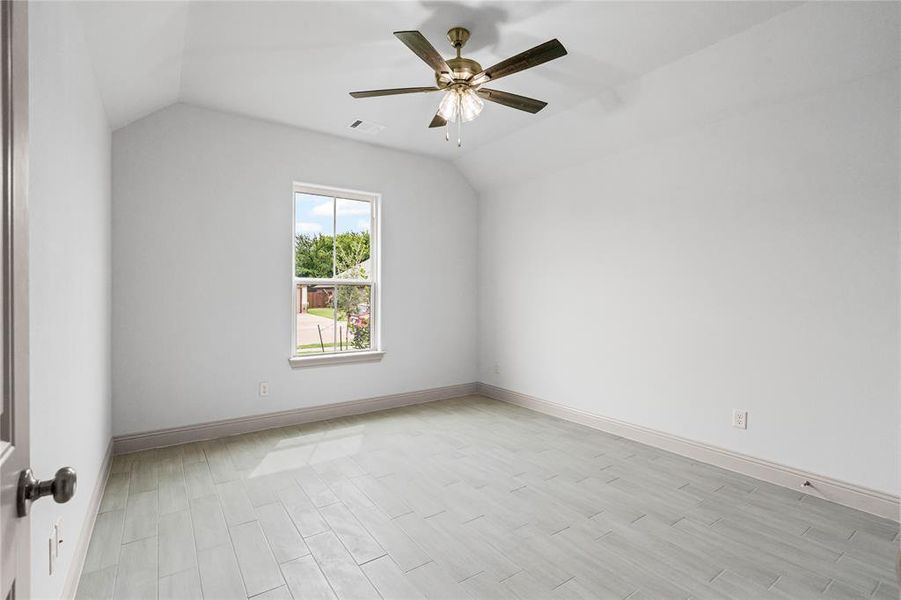 Spacious, unfurnished interior of a new home in , Springtown (Image 39).