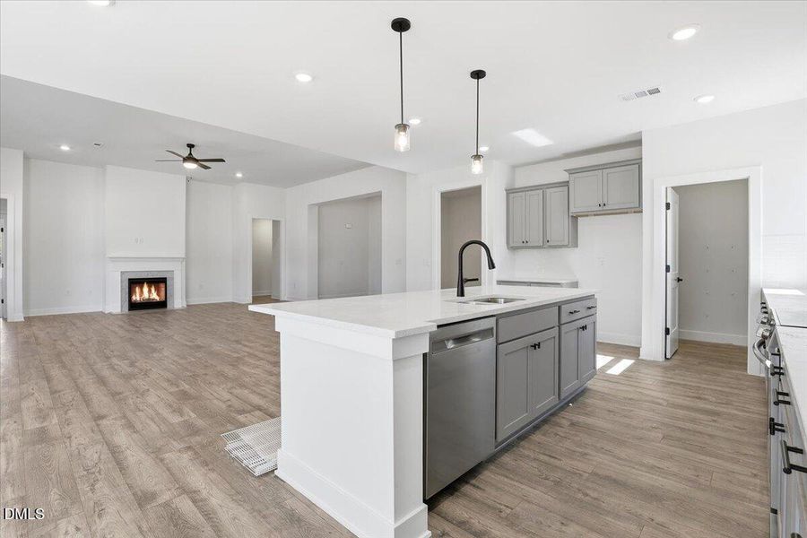 18-109 Manchester Ct-18