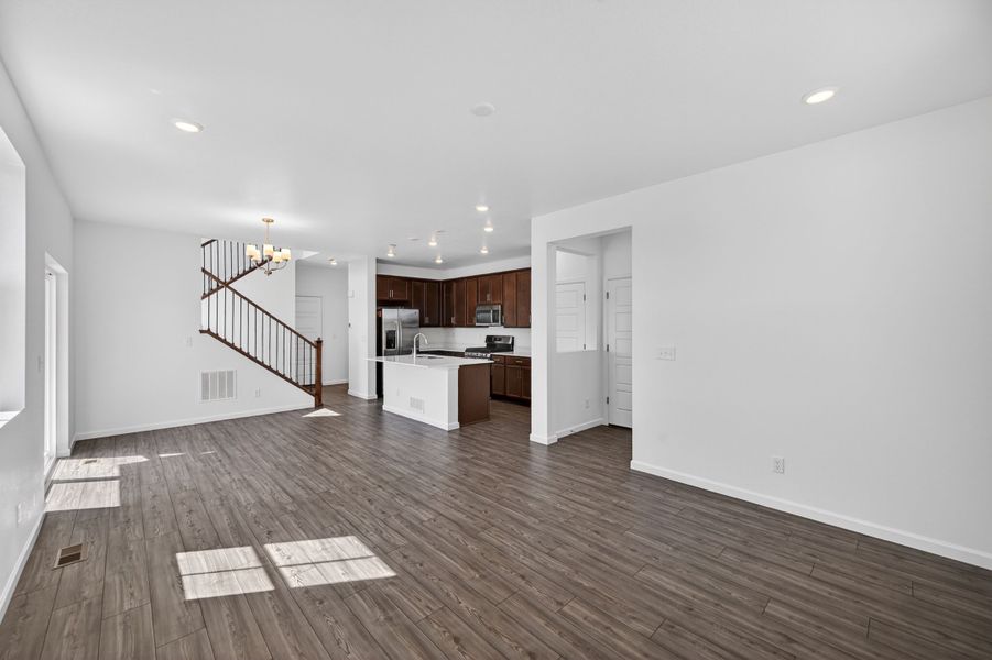 Spacious, unfurnished interior of a new home in The Aurora Highlands, Aurora (Image 14).
