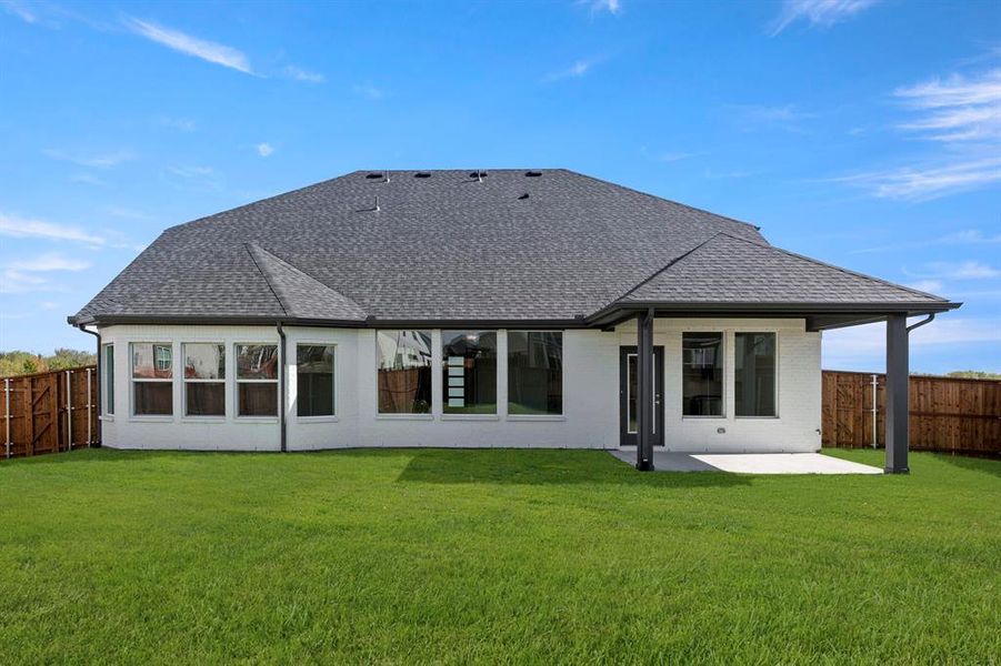 26. 3825 Selborne - Back