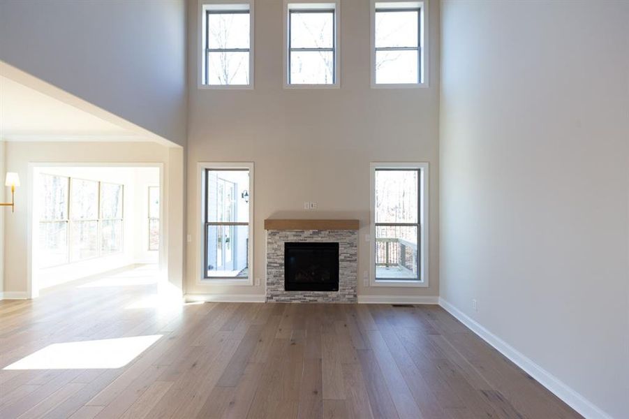 Spacious, unfurnished interior of a new home in Bellmoore Park, Johns Creek (Image 29).