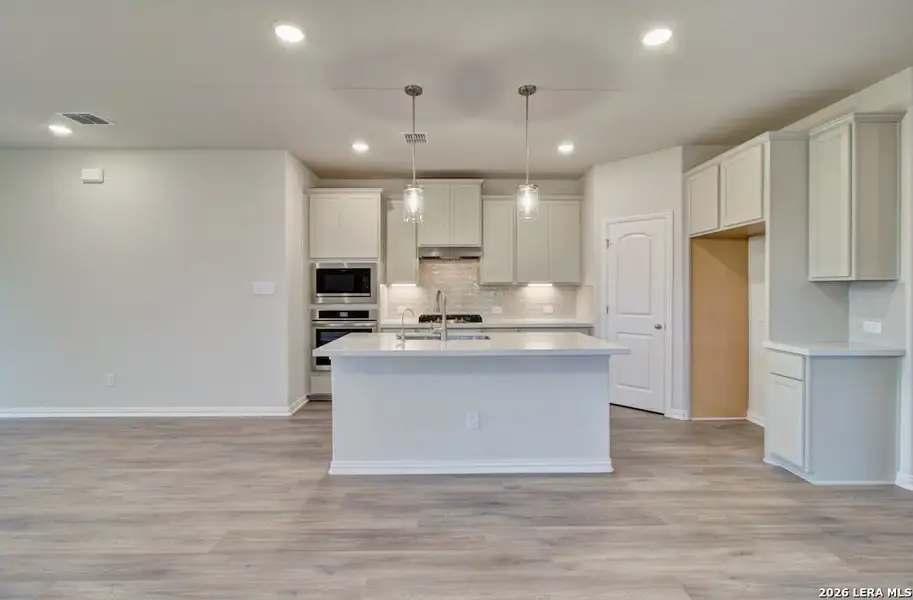 Furnished interior view inside a new home in Meyer Ranch - Enclave, New Braunfels (Image 11).