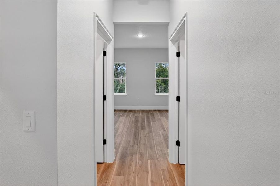 Spacious, unfurnished interior of a new home in , Ocala (Image 22).