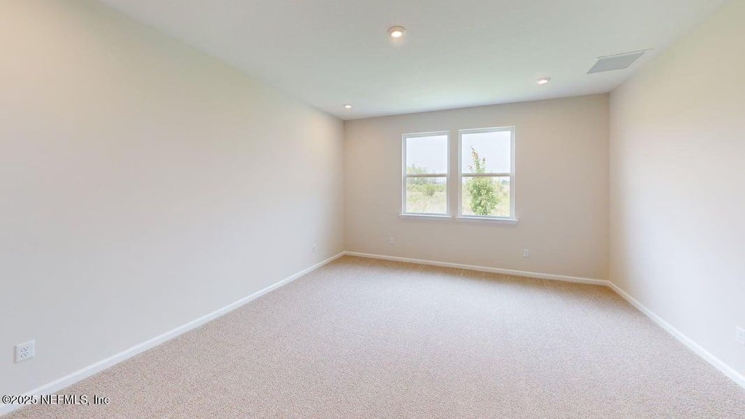 Spacious, unfurnished interior of a new home in Lakes at Bella Lago, Green Cove Springs (Image 10). Spacious, unfurnished interior of a new home in Lakes at Bella Lago, Green Cove Springs (Image 10).