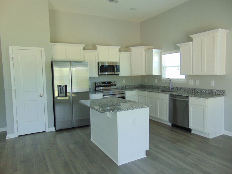 Furnished interior view inside a new home in Finch Branch, La Vergne (Image 4).