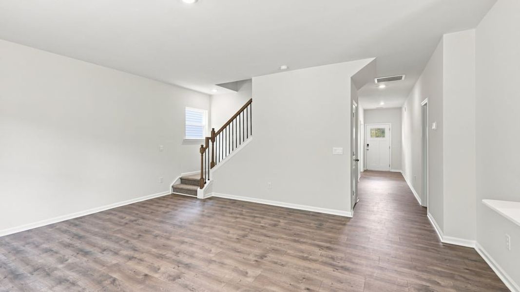 Spacious, unfurnished interior of a new home in Hunters Ridge, Woodruff (Image 28).