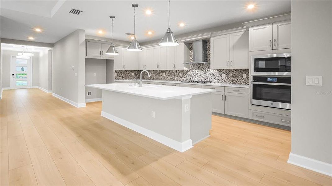 Furnished interior view inside a new home in Cresswind at Lake Harris, Tavares (Image 11). Furnished interior view inside a new home in Cresswind at Lake Harris, Tavares (Image 11).