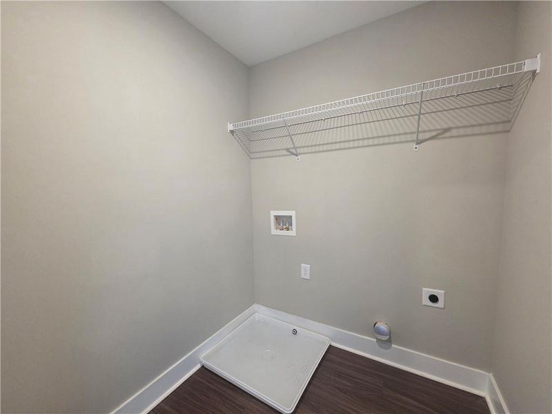 Spacious, unfurnished interior of a new home in Benson Estates, Dallas (Image 21).