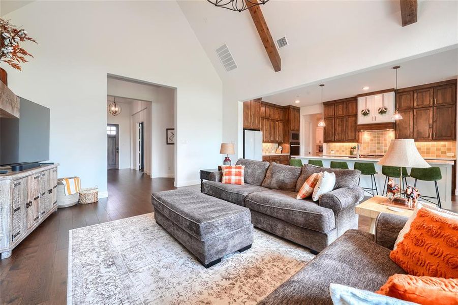 Furnished interior view inside a new home in , Sunnyvale (Image 5).