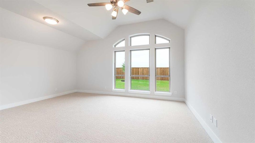 Spacious, unfurnished interior of a new home in Myrtle Creek 60', Waxahachie (Image 12).